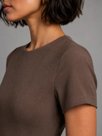 shoulder look of midi dress 