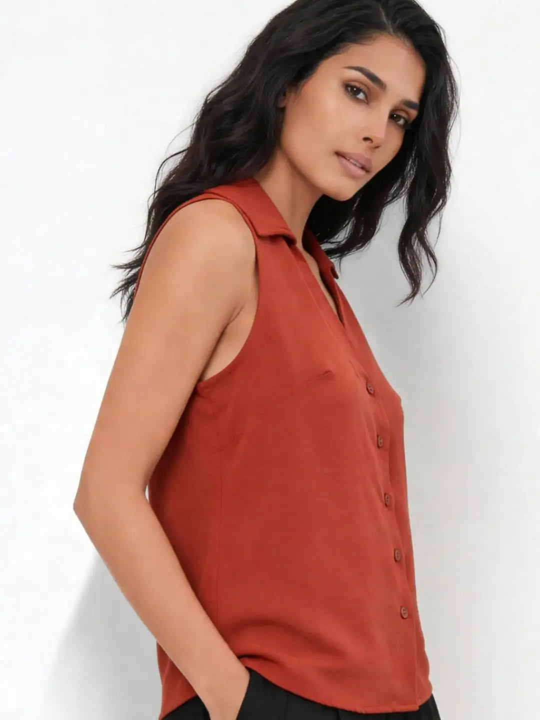 Cicilia Top in CrepeSway™ - Brick Red