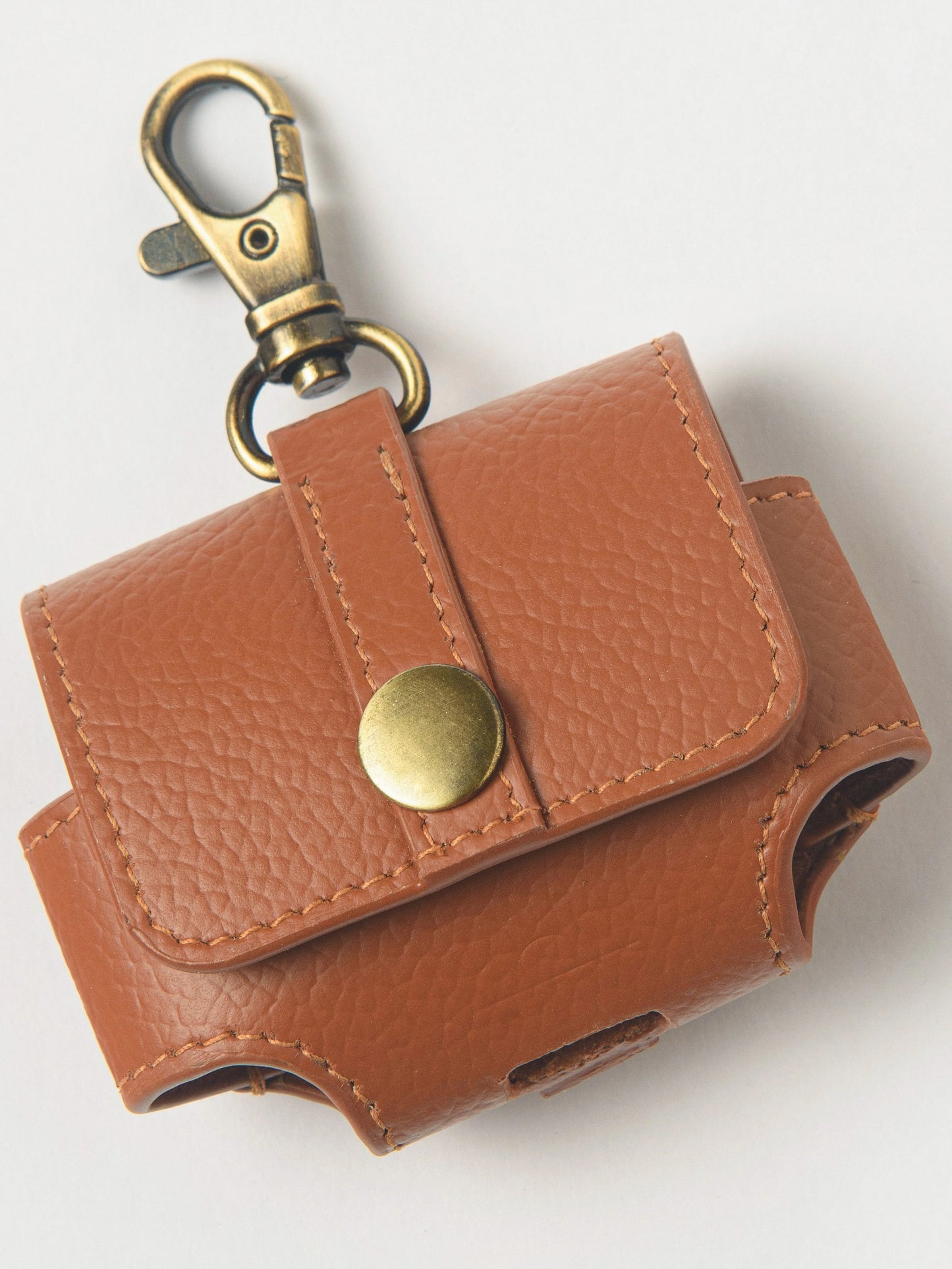 Pocket Muse Banofi Vegan Leather Airpod Case - Tawny Brown