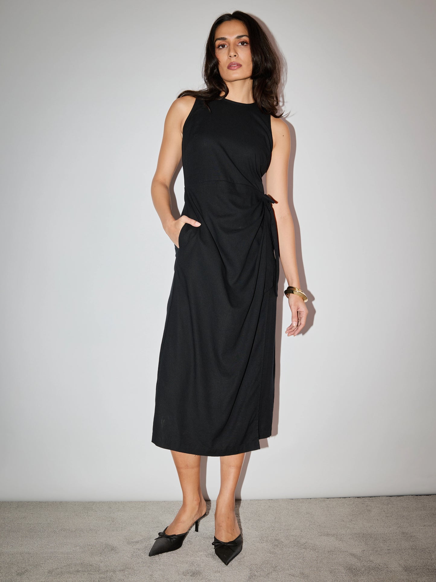 Sandy Linen Dress - Black