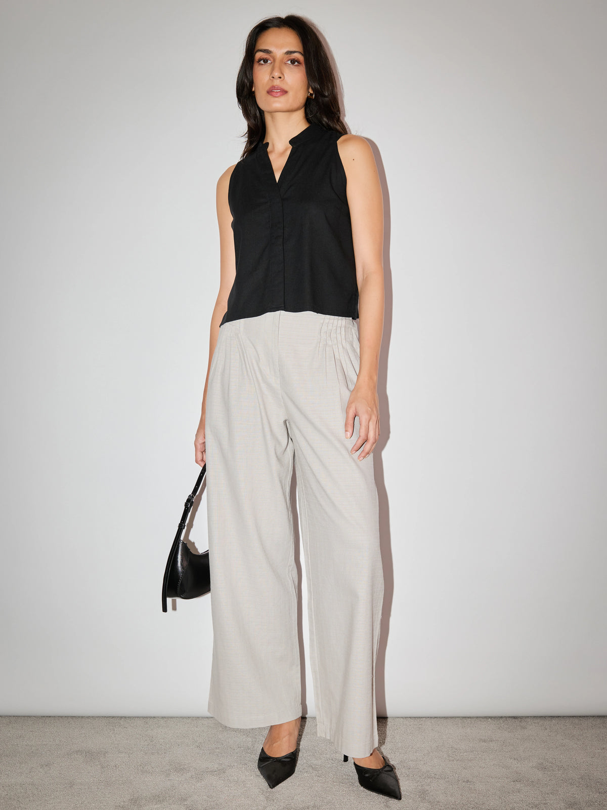 Sora AirLinen™  Top - Black