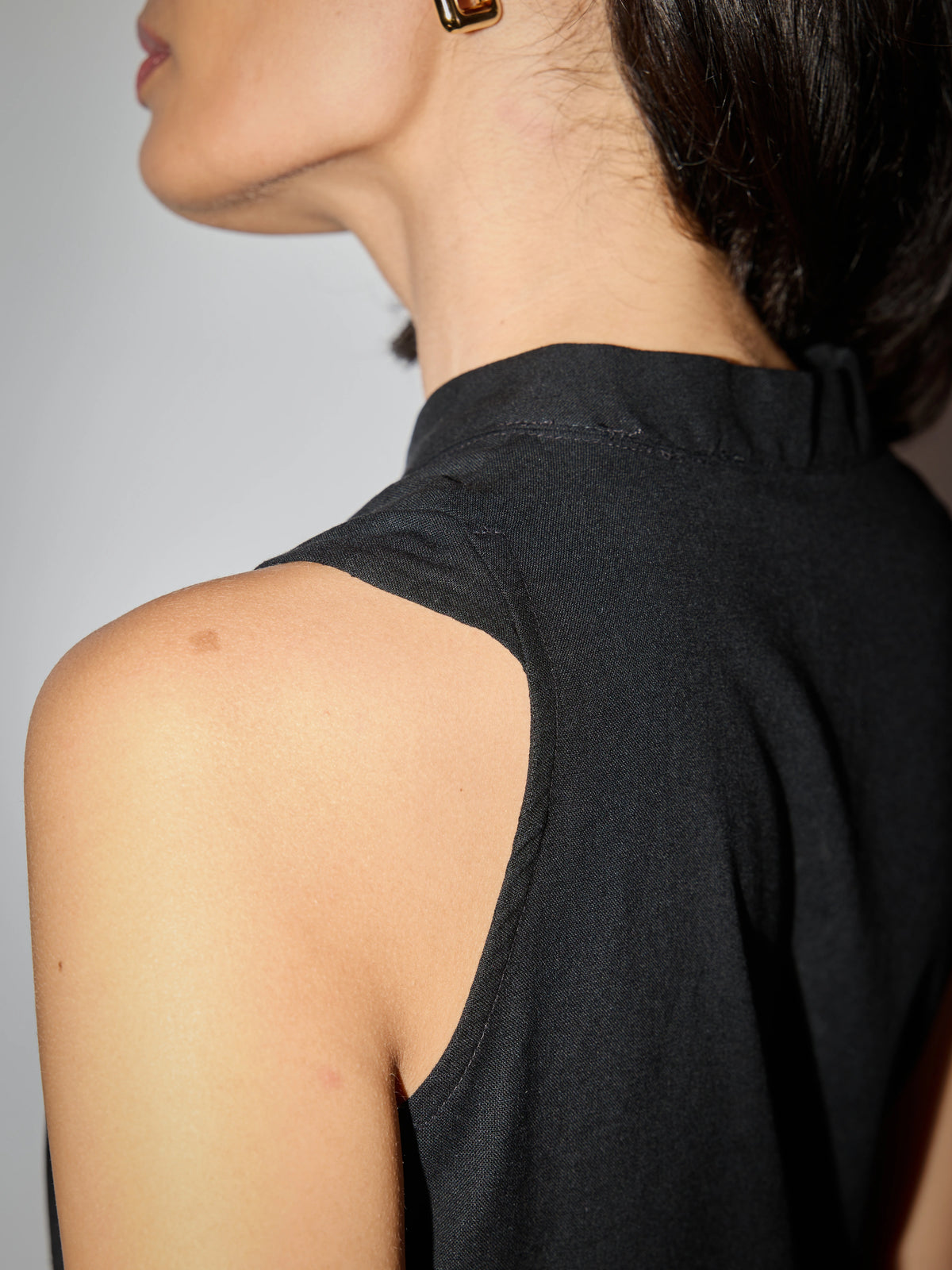 Sora AirLinen™  Top - Black