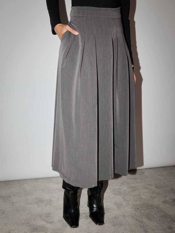 Pleated Skirt in SoftSuit™ Fabric
