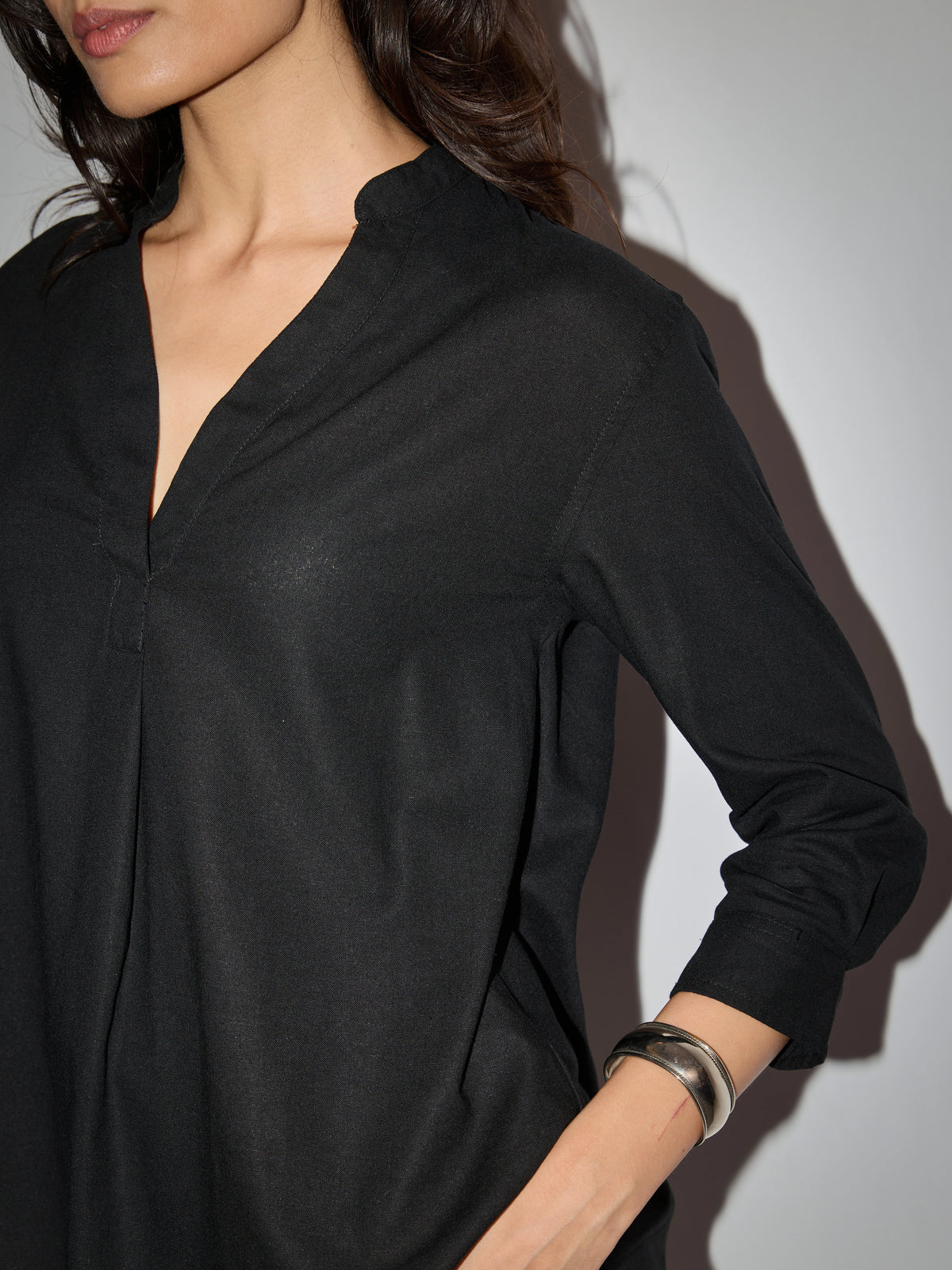 Kayla AirLinen™ Blouse - Black