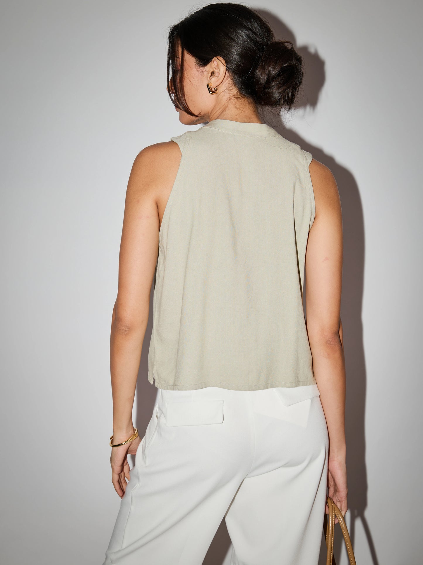 Sora Linen Top - Sage Green