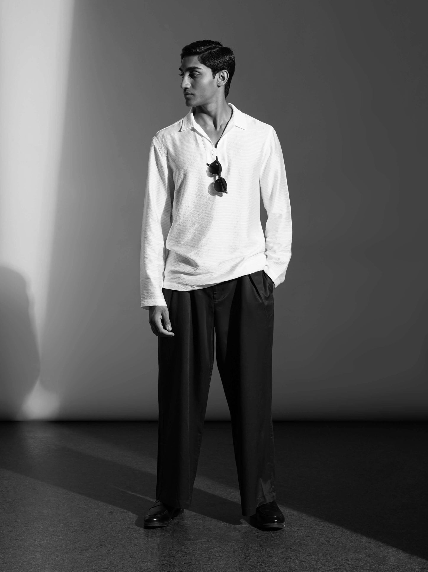 Vantage - White Relaxed Fit Shirt