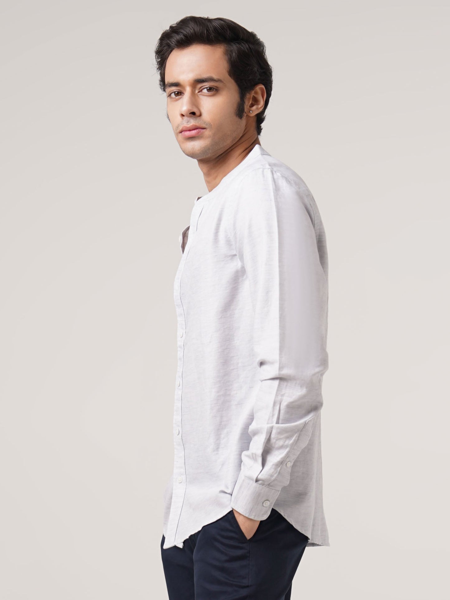 The Mandarin Linen Classic Fit - Moonlight Grey