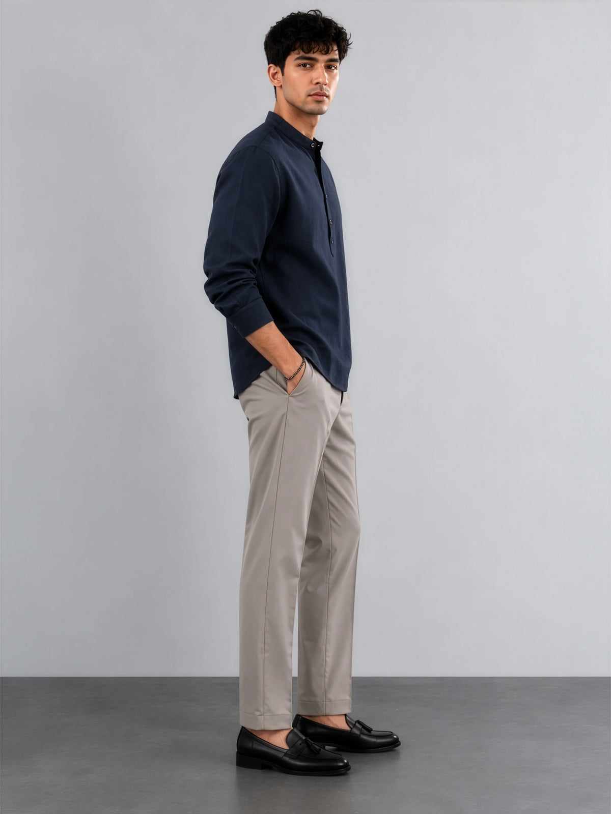 Kensington - Navy Linen Relaxed Fit Shirt
